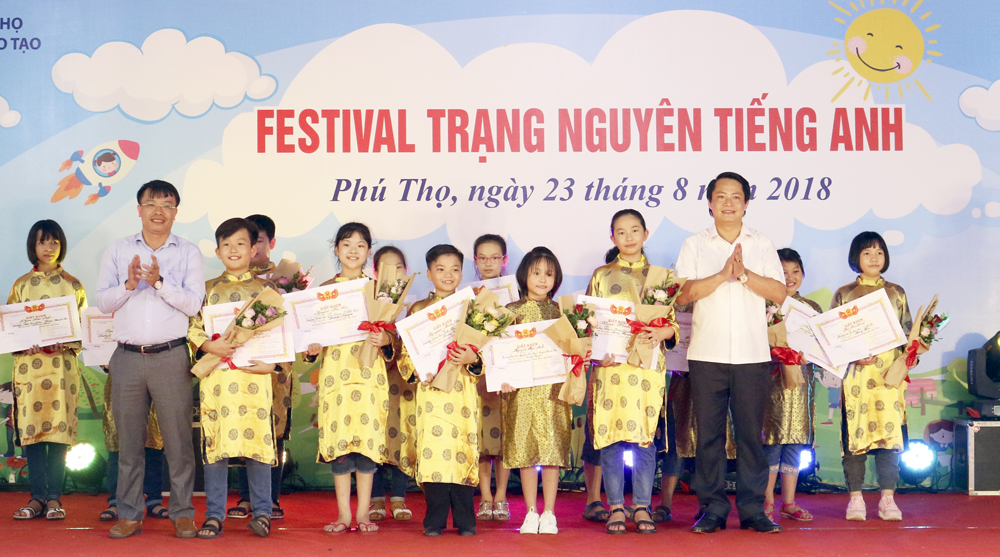 Bí quyết khoanh trắc nghiệm trong đề thi trạng nguyên tiếng Anh lớp 3 